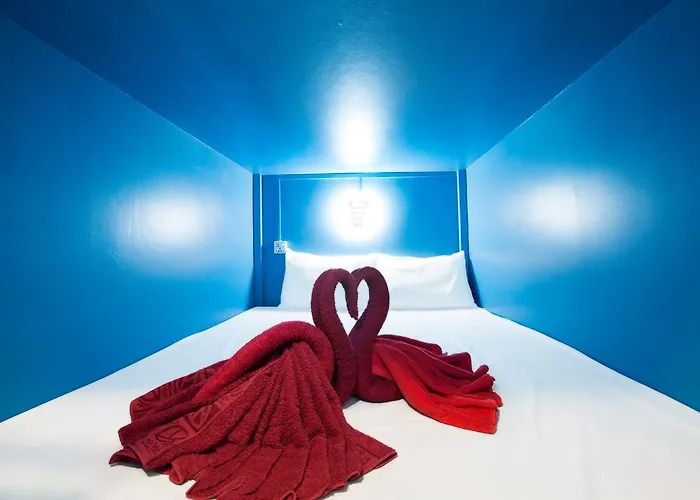Snooze & Skybar *
