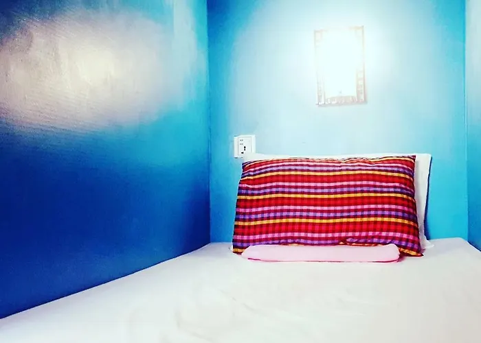 Hostel Snooze & Skybar Siem Reap